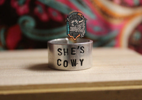 SHE'S COWY Thick Ring